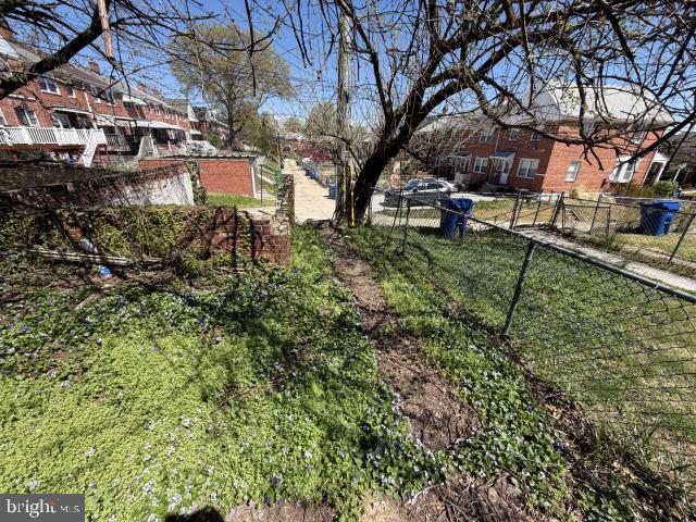 1536 E Belvedere Ave Property Photo 8