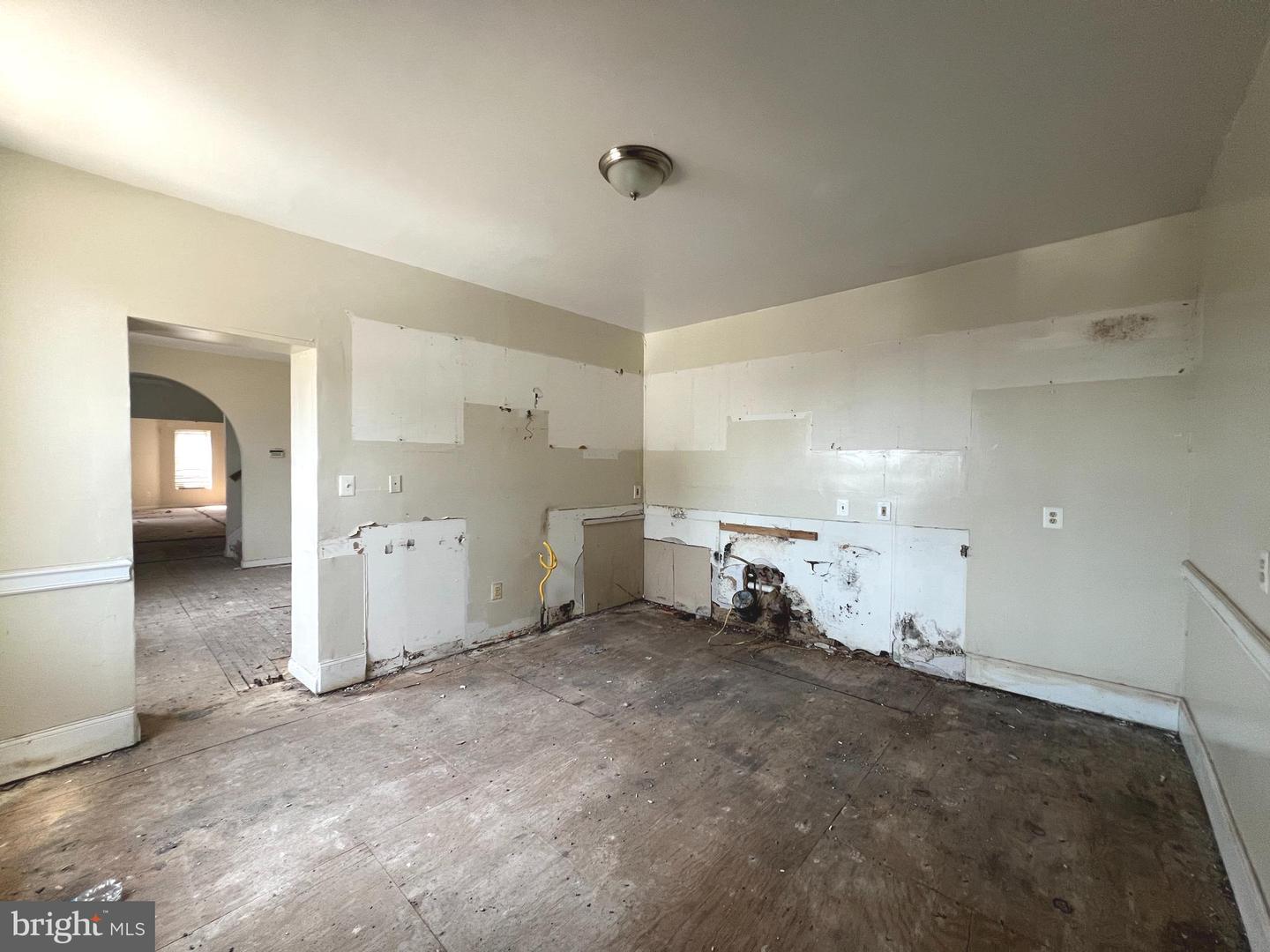 2301 Monroe St N Property Photo 4