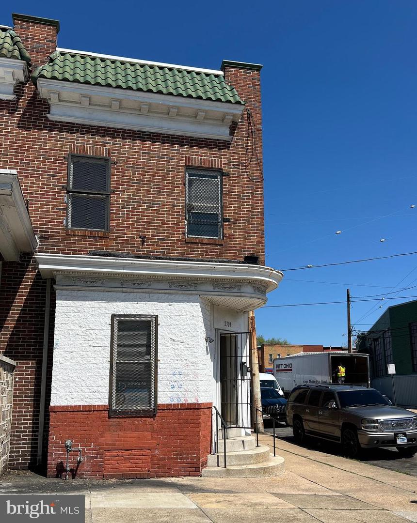 2301 Monroe St N Property Photo 14