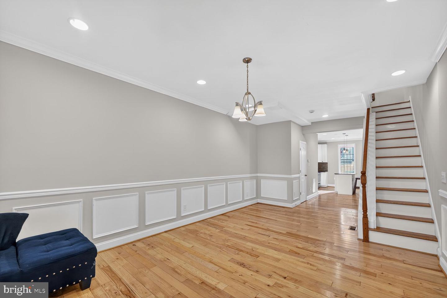 414 N Milton Ave Property Photo 5