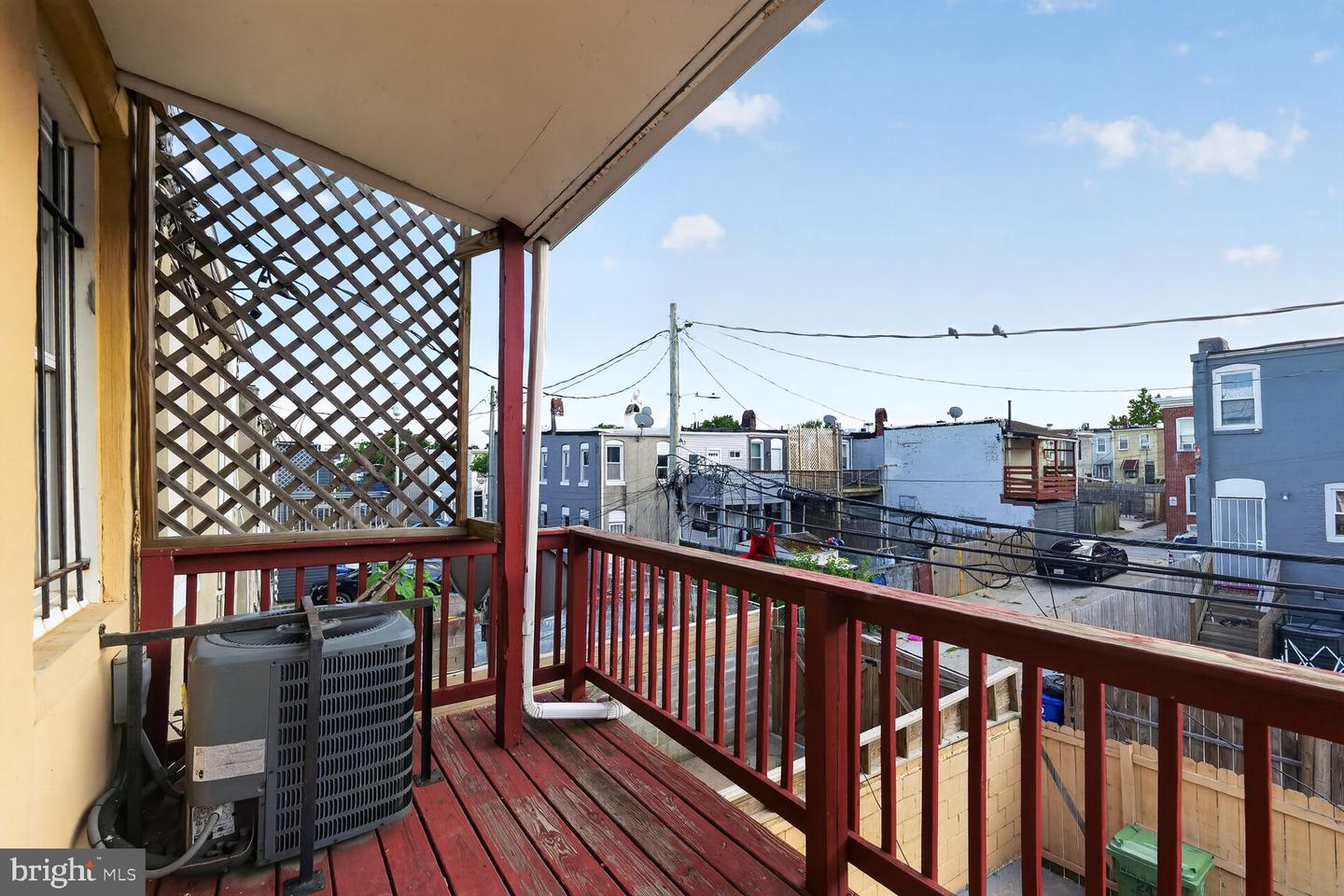 414 N Milton Ave Property Photo 22