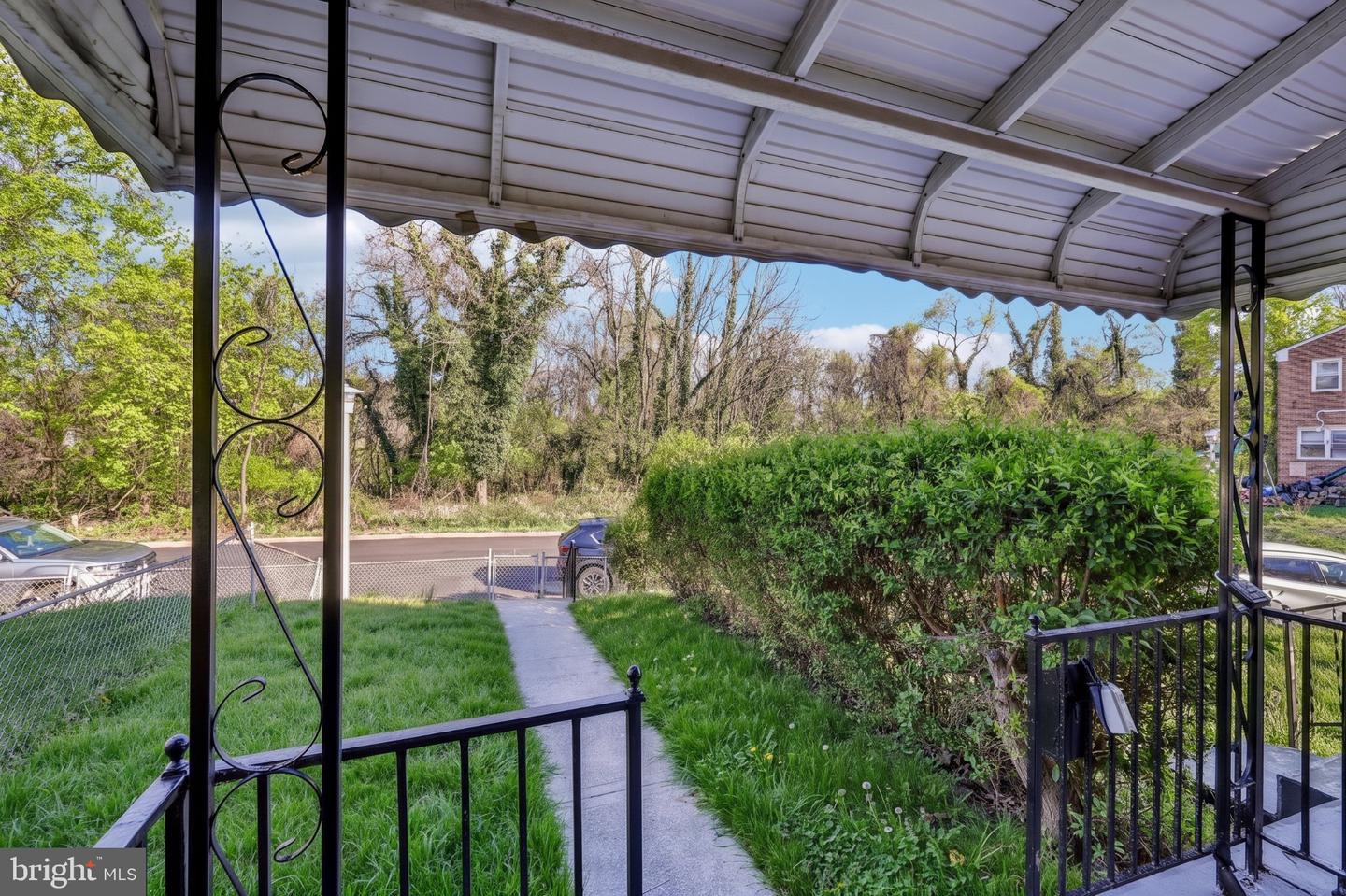 4546 Mountview Rd Property Photo 9