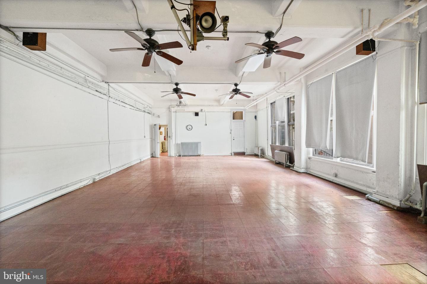 1712 Park Ave Property Photo 16