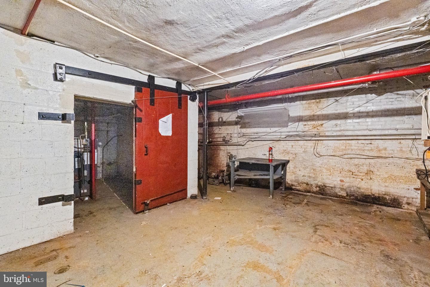 1712 Park Ave Property Photo 35
