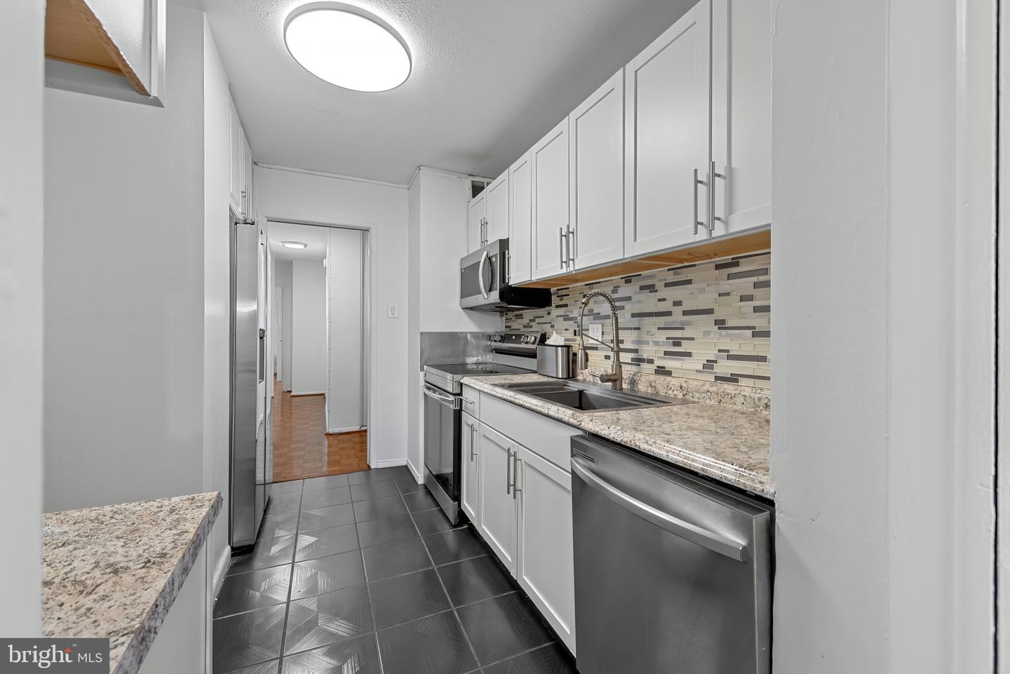 1 E University Pkwy #1205 Property Photo 13