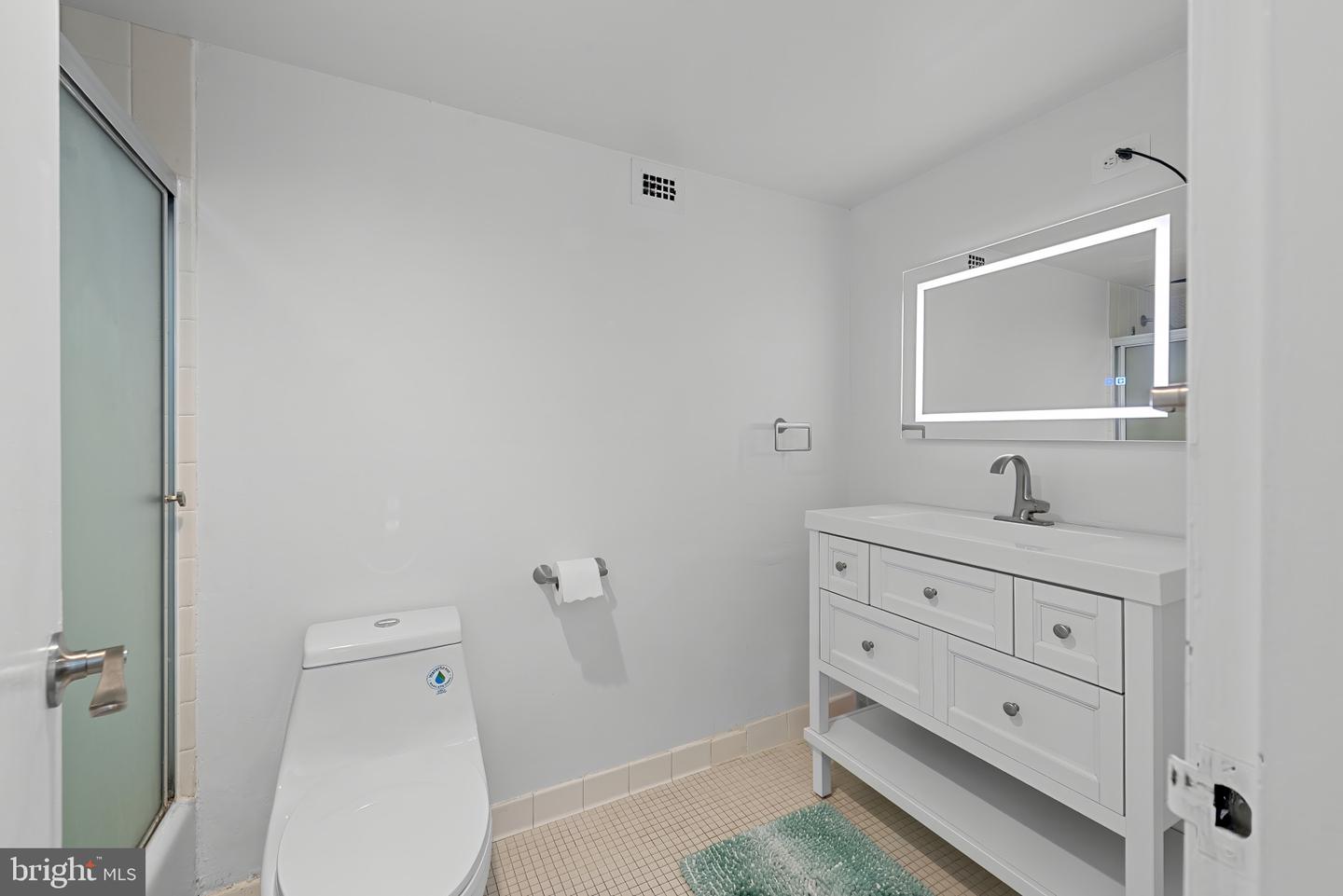 1 E University Pkwy #1205 Property Photo 23