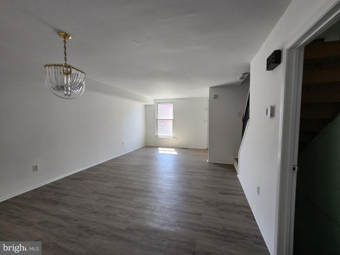 1129 Willinger Ct Property Photo 7