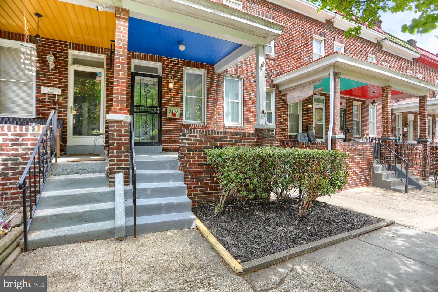3822 BANK ST Property Photo 1