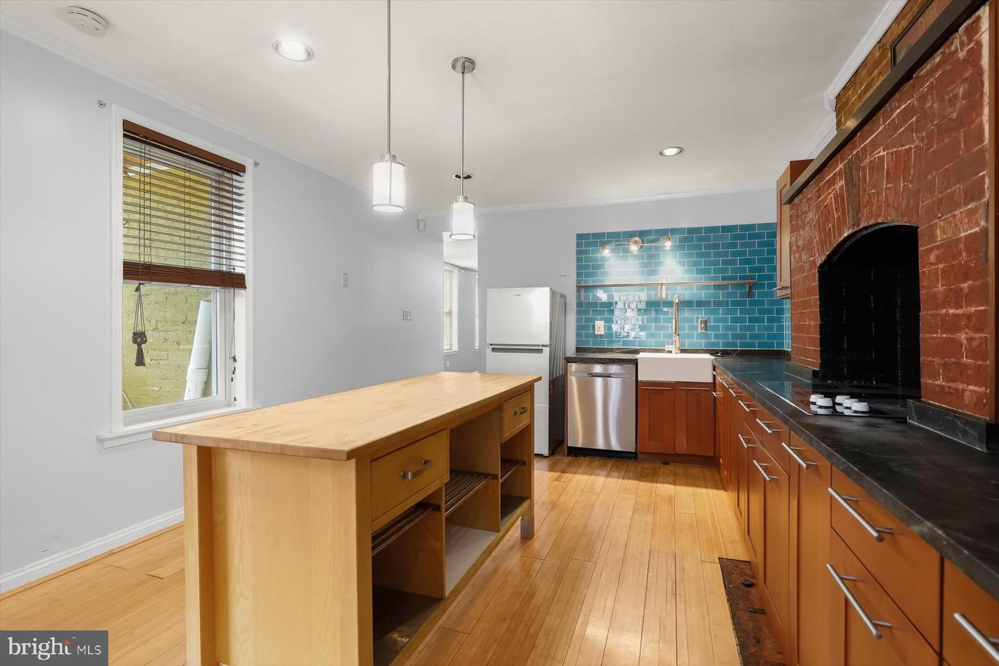 55 S Fulton Ave Property Photo 10
