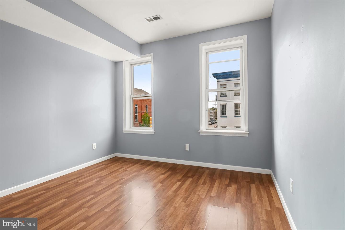 55 S Fulton Ave Property Photo 32