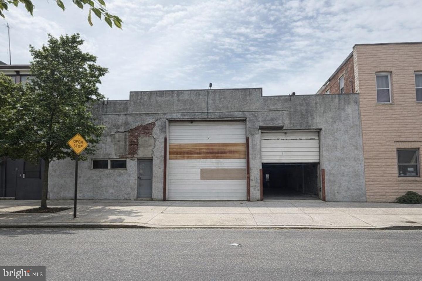 204 S EATON ST Property Photo 1