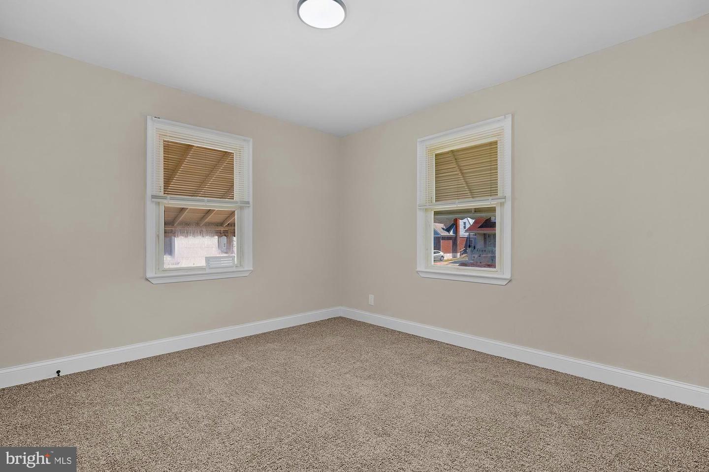 3708 W Cold Spring Ln Property Photo 19