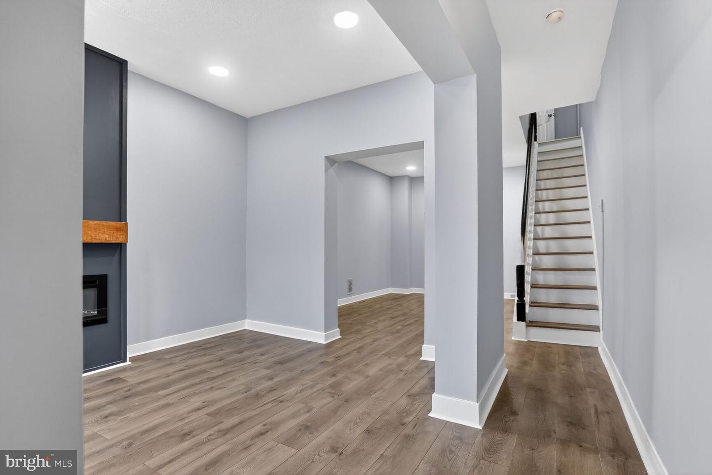 2583 W Fayette St Property Photo 2