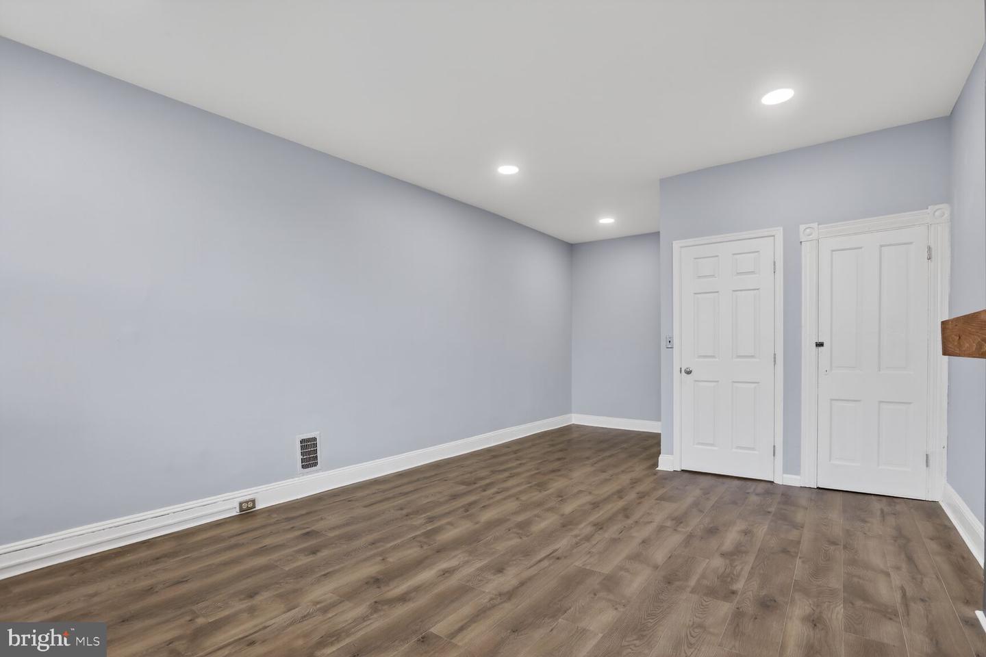 2583 W Fayette St Property Photo 18