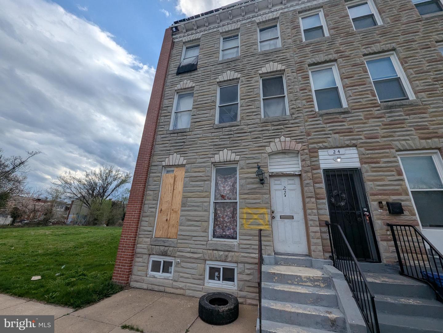 22 MOUNT ST Property Photo 1