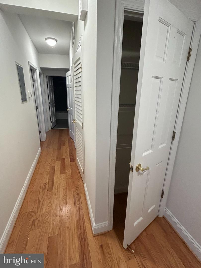 919 W Barre St #a-1 Property Photo 5