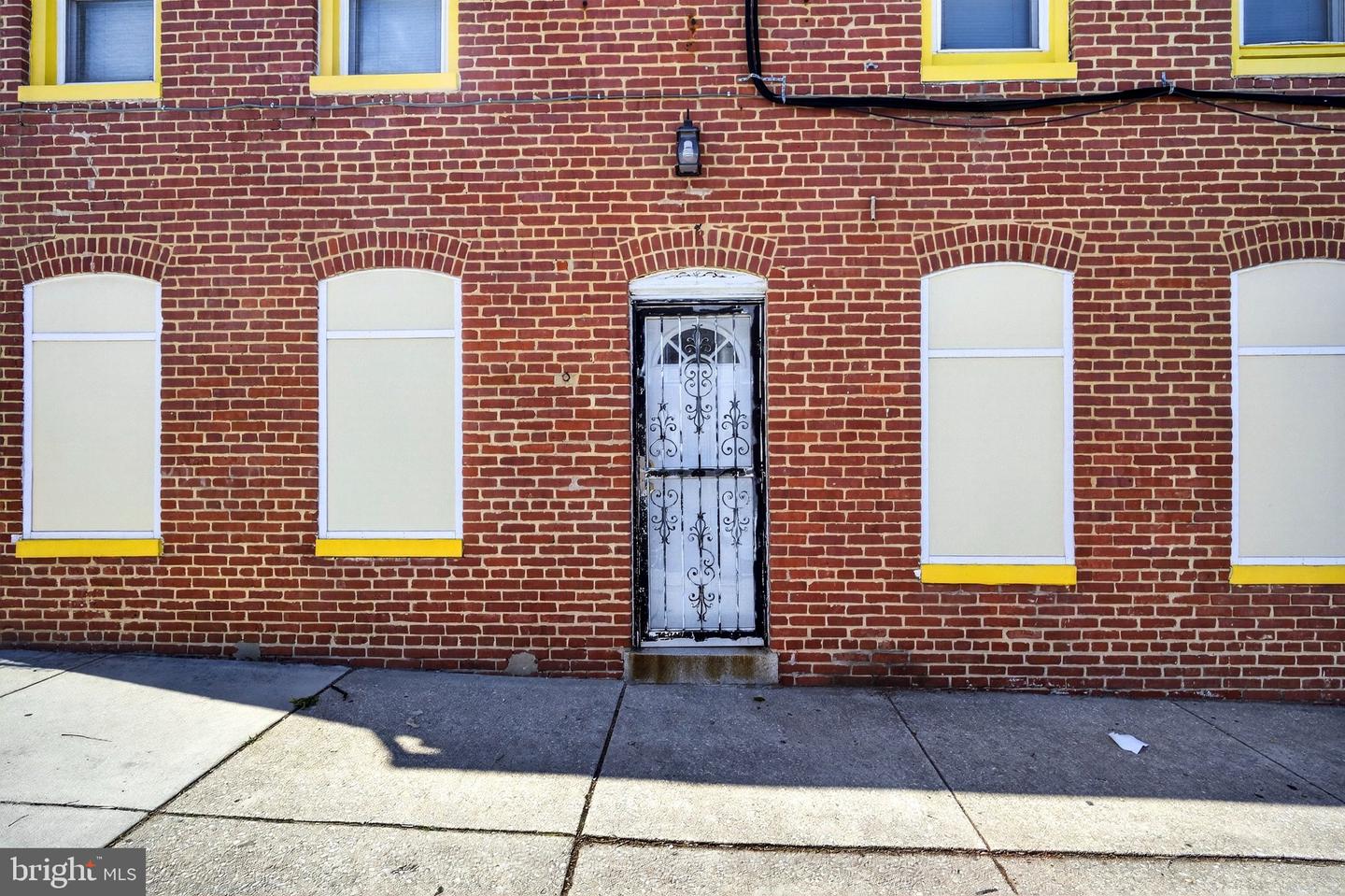 2245 E Fayette St #2nd Floor Property Photo 2
