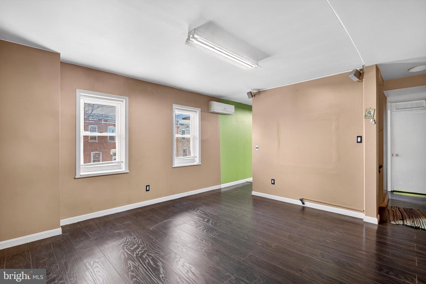 2245 E Fayette St #2nd Floor Property Photo 23