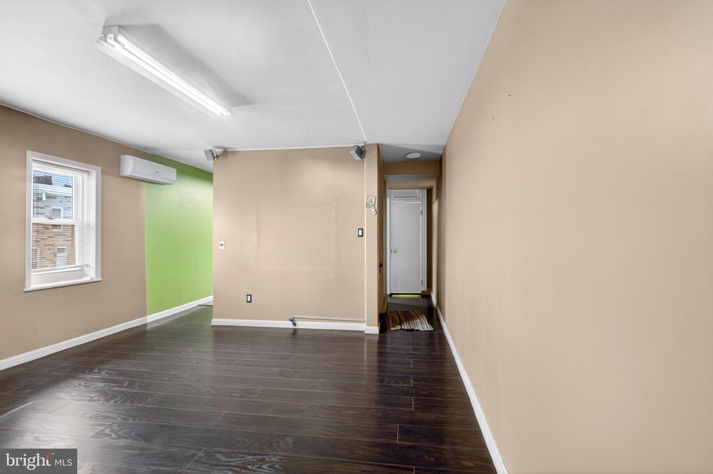 2245 E Fayette St #2nd Floor Property Photo 24