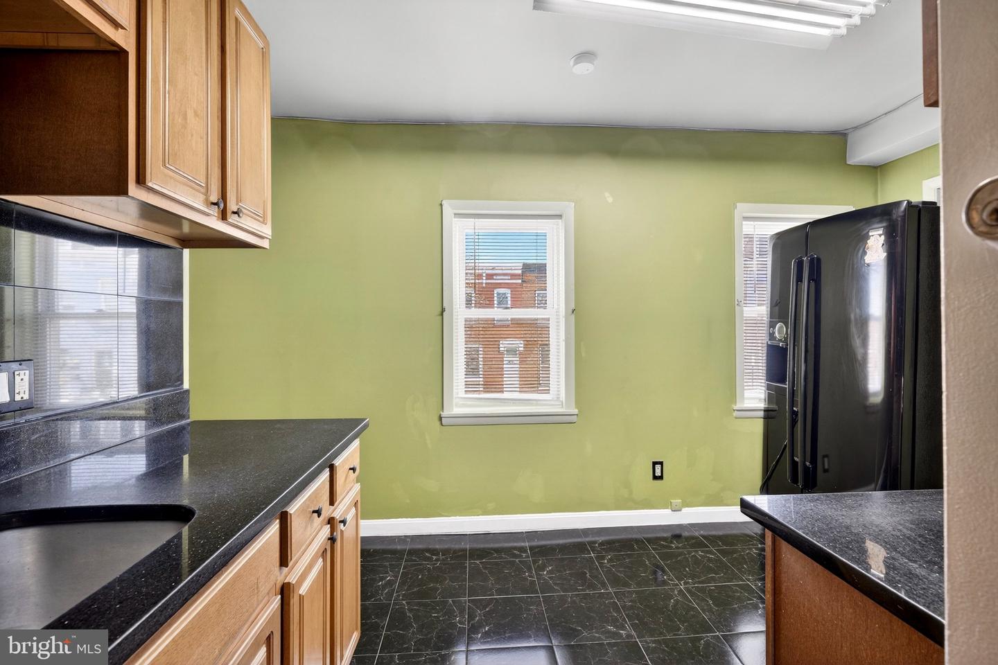 2245 E Fayette St #2nd Floor Property Photo 30
