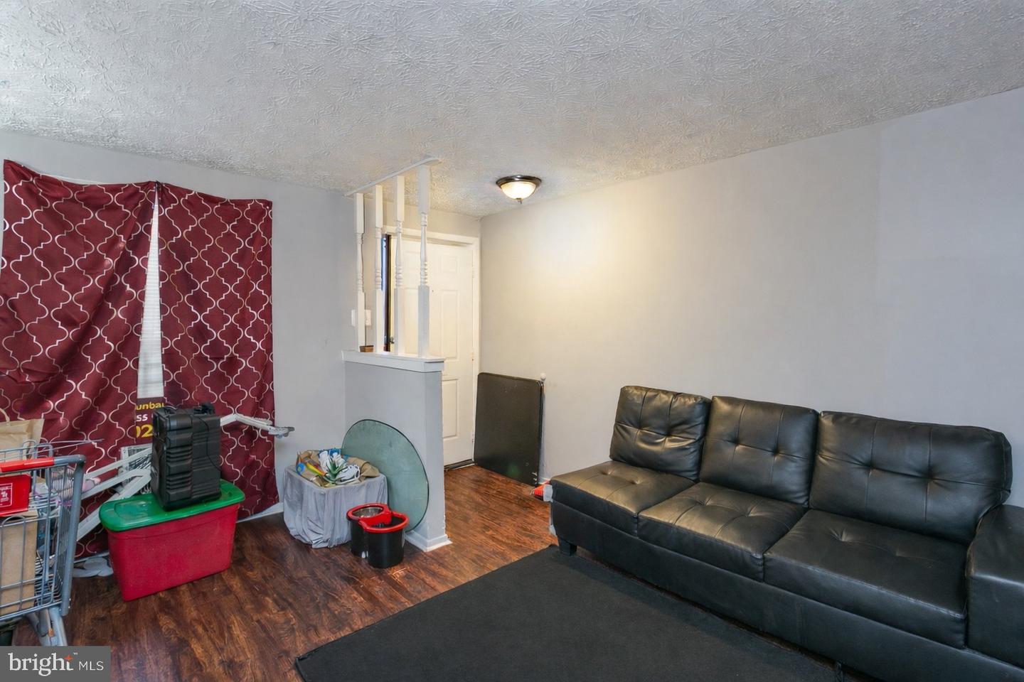 1217 Division St Property Photo 5