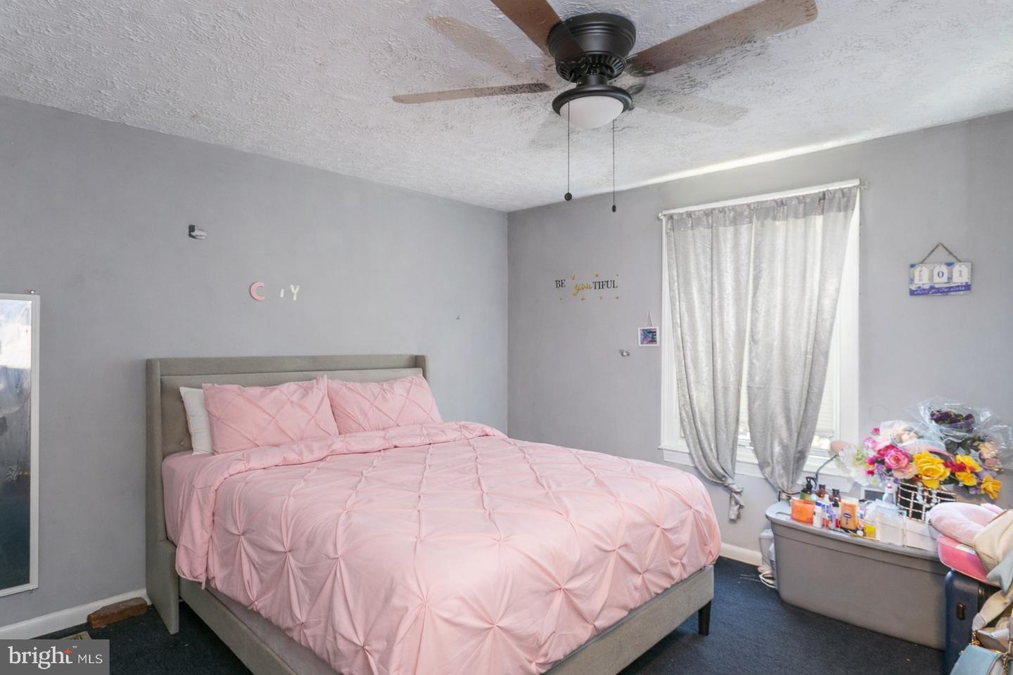 1217 Division St Property Photo 6