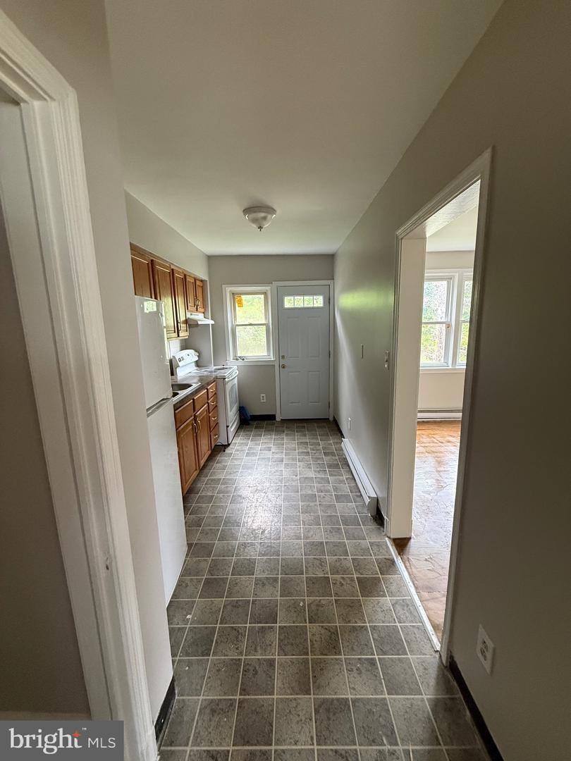 526 Random Rd Property Photo 6