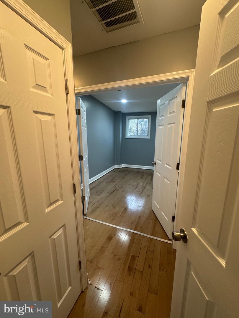 3221 Lyndale Ave Property Photo 17