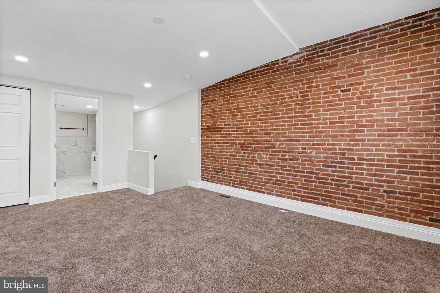 923 Bennett Pl Property Photo 11