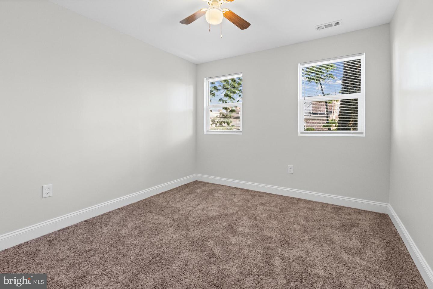 923 Bennett Pl Property Photo 16