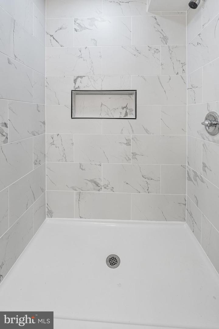 923 Bennett Pl Property Photo 18