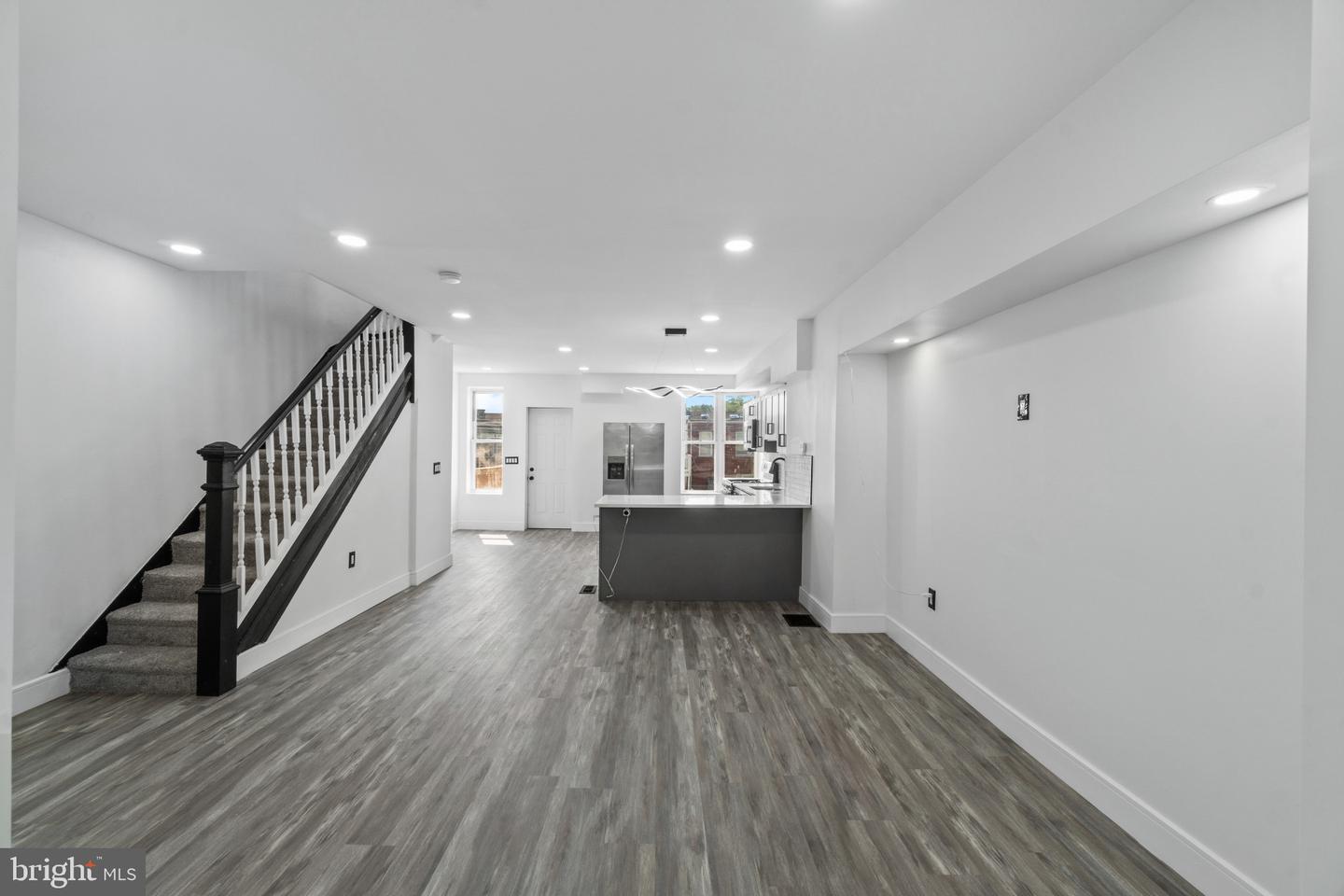 2627 Garrett Ave Property Photo 6