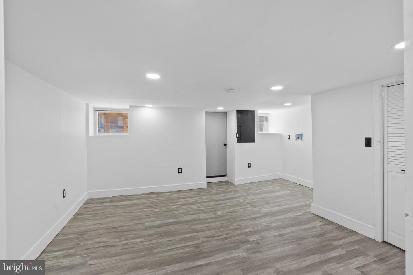 2627 Garrett Ave Property Photo 25