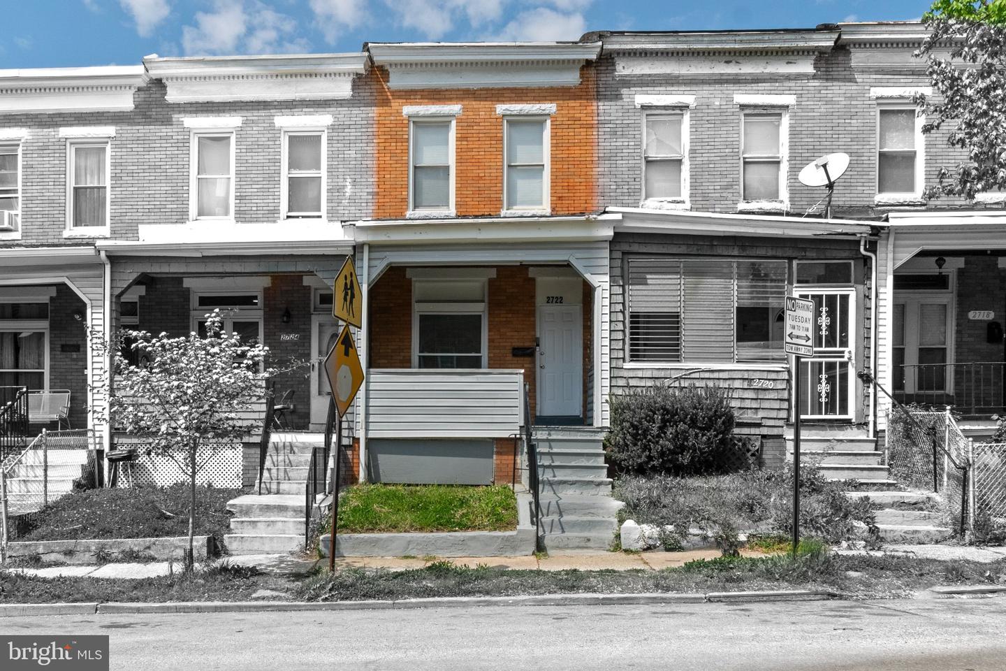 2722 Baker St Property Photo 1