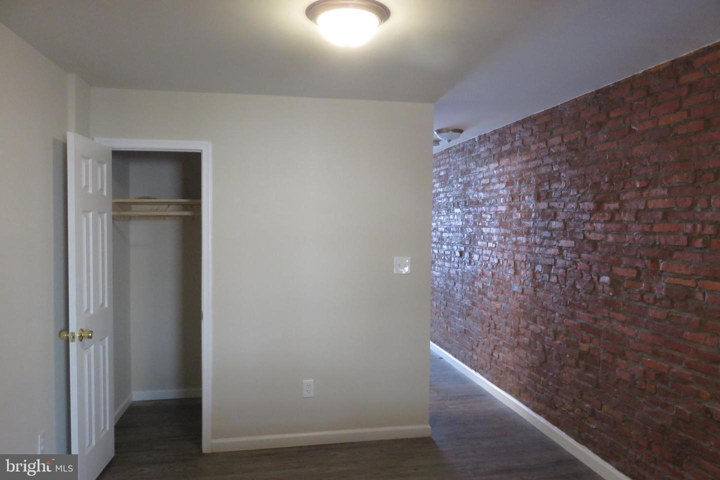 448 Pitman Pl Property Photo 3