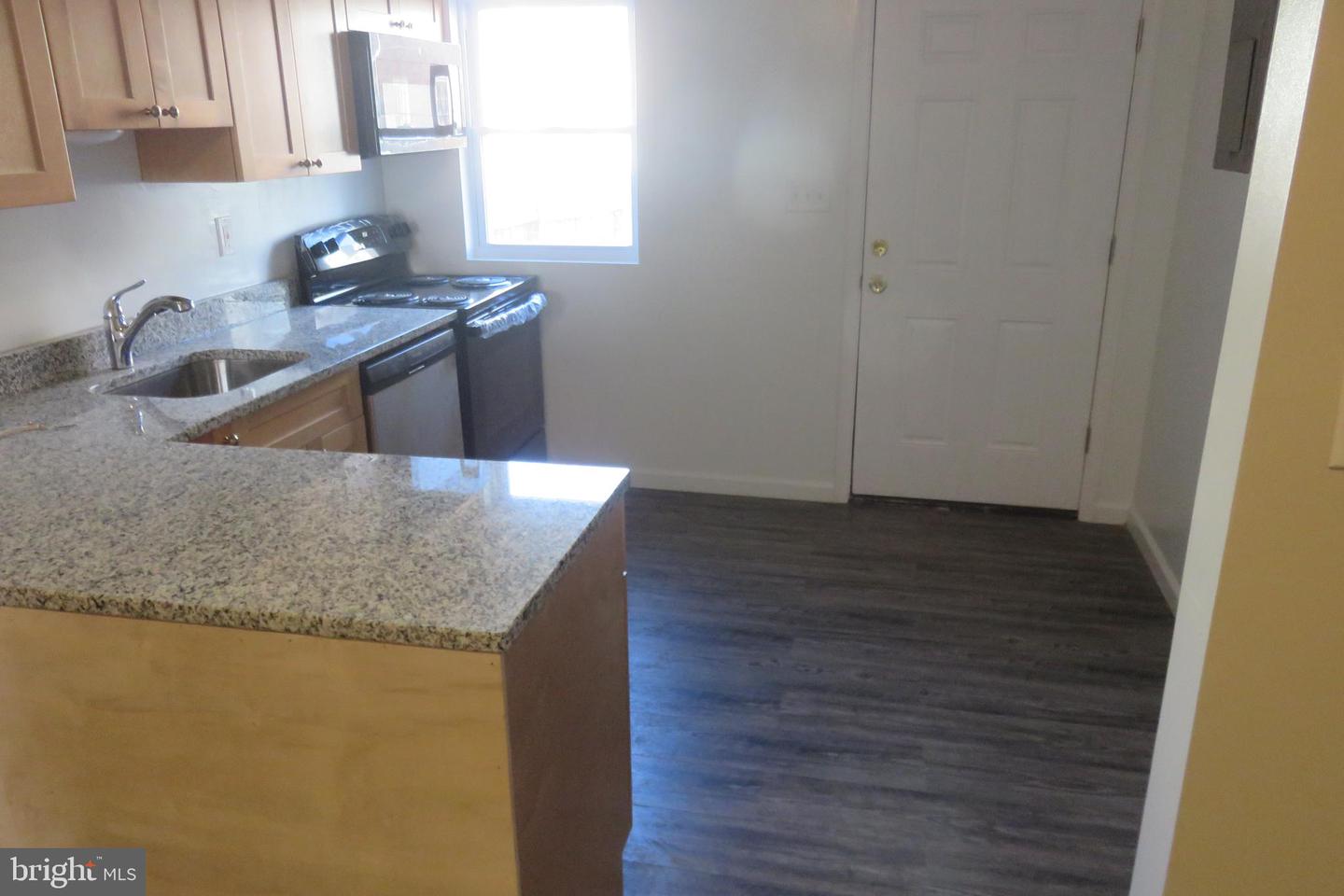 448 Pitman Pl Property Photo 4