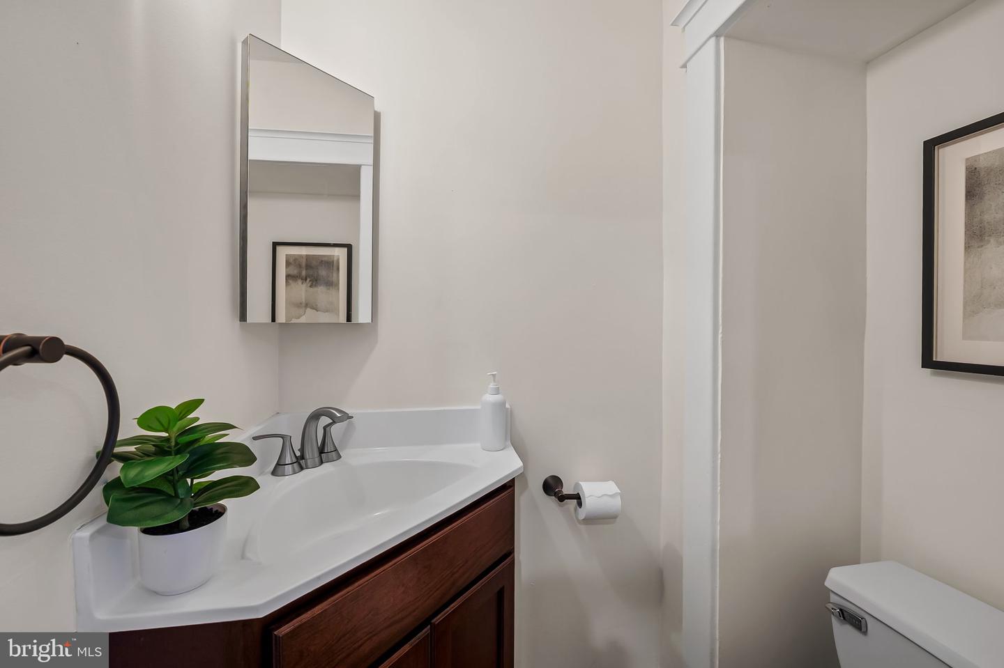 1435 Hull St Property Photo 17
