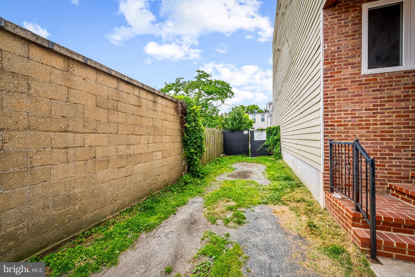 1435 Hull St Property Photo 36