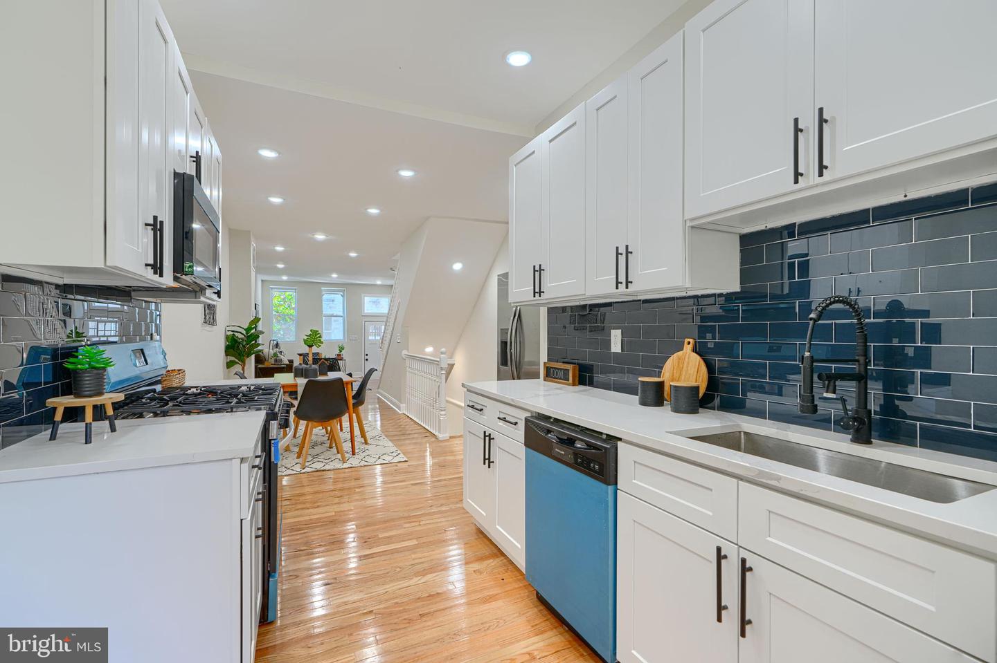 1827 Druid Hill Ave Property Photo 13