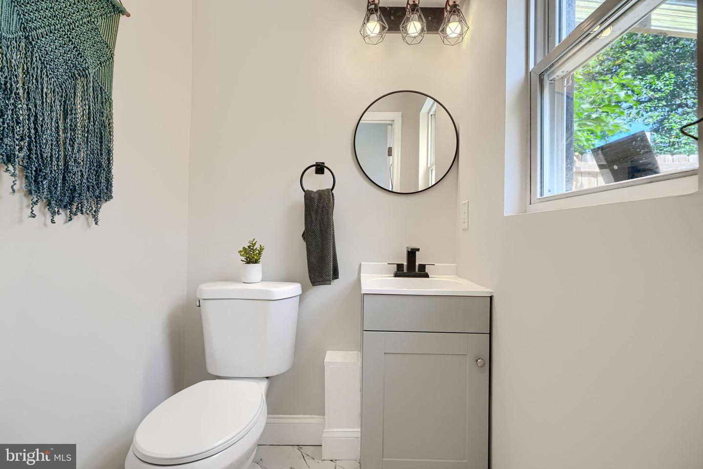1827 Druid Hill Ave Property Photo 14