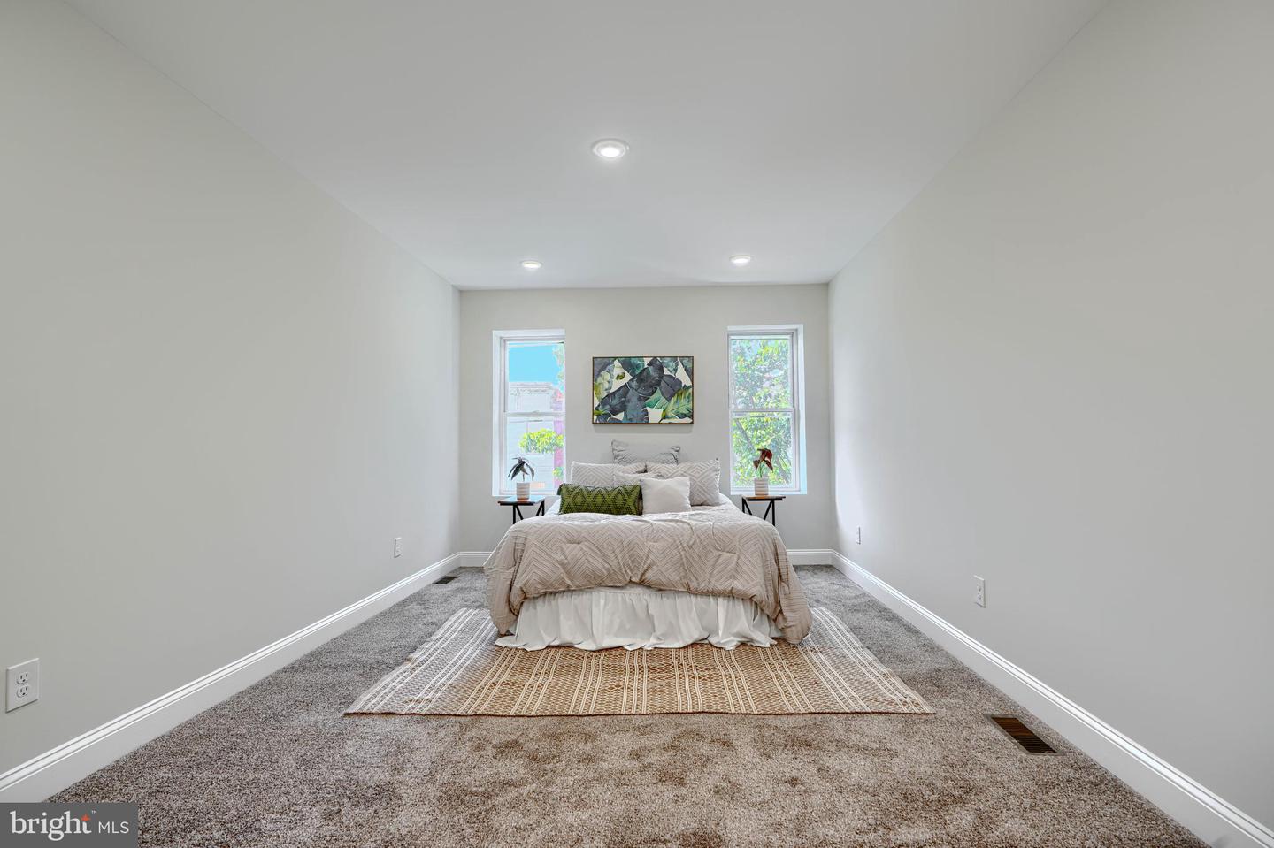 1827 Druid Hill Ave Property Photo 27