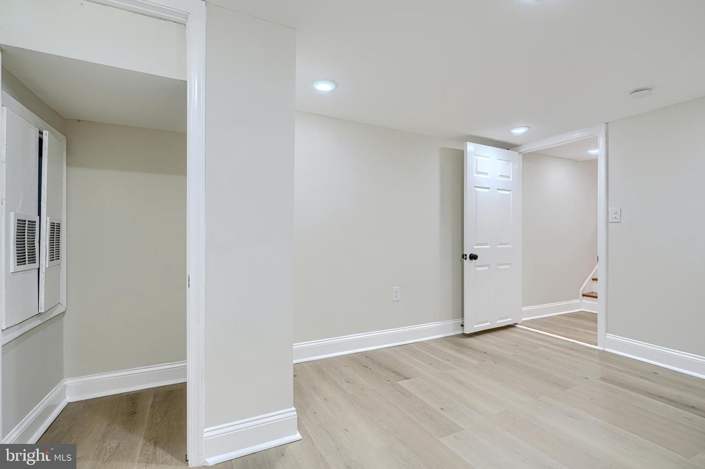 1827 Druid Hill Ave Property Photo 42