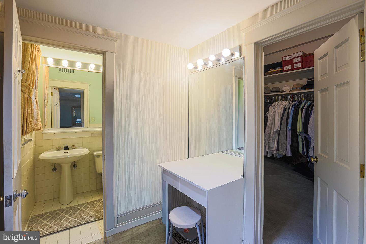 6701 Park Heights Ave #3c Property Photo 14