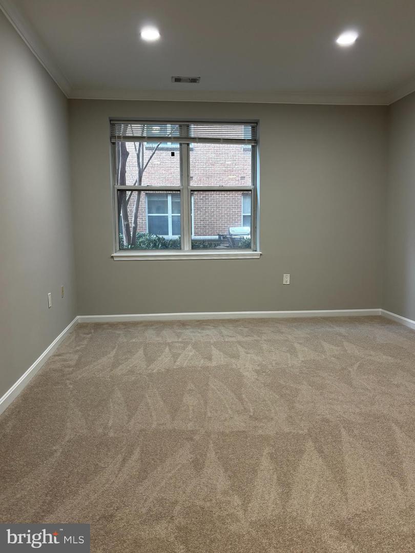 23 Pierside Dr #130 Property Photo 8