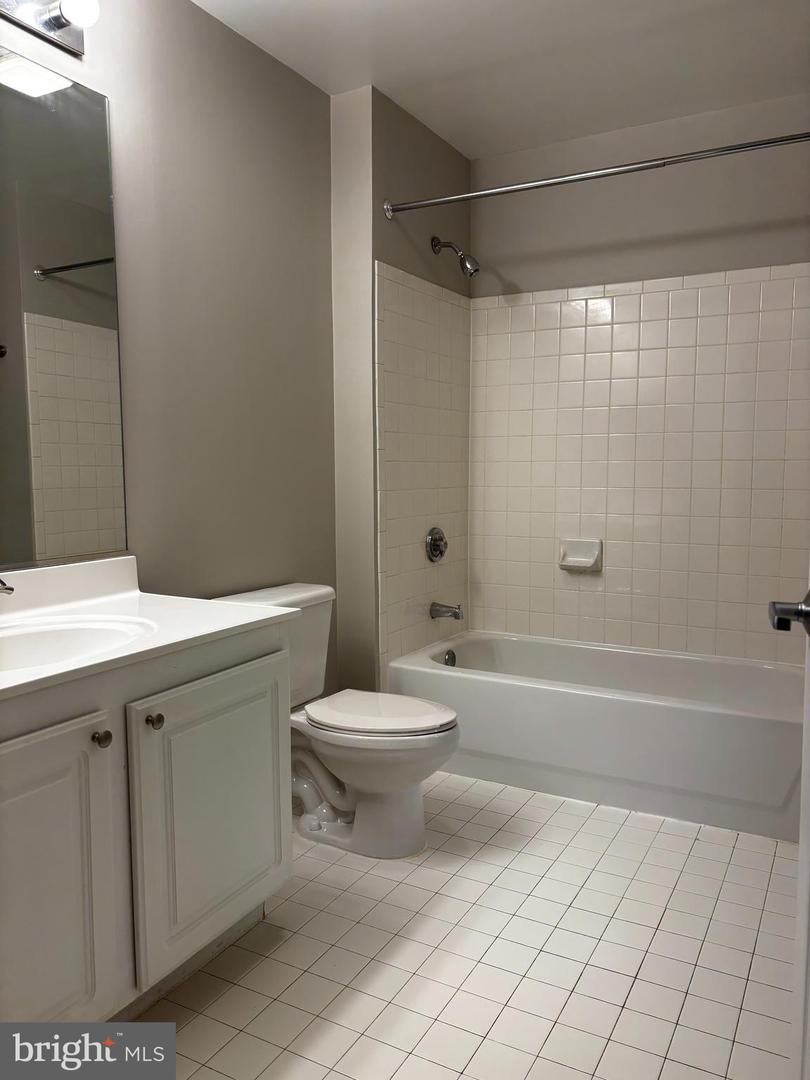23 Pierside Dr #130 Property Photo 13