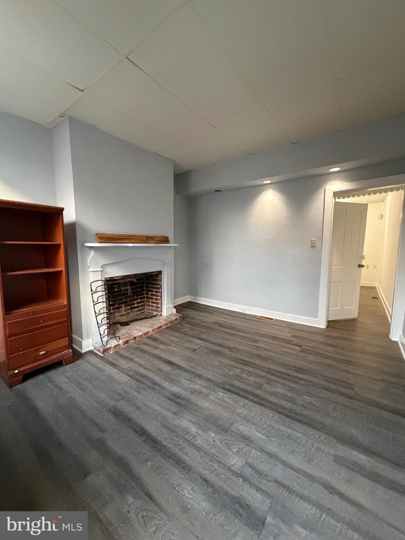 747 Carroll St Property Photo 7