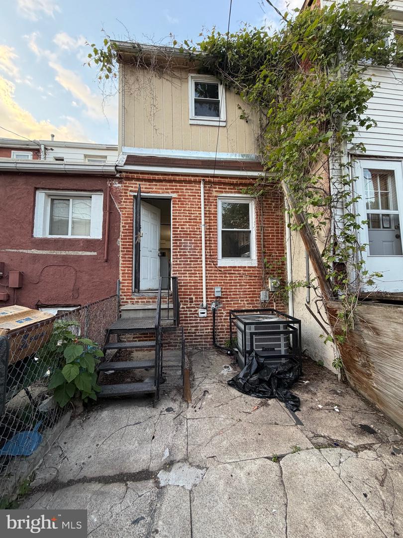747 Carroll St Property Photo 26