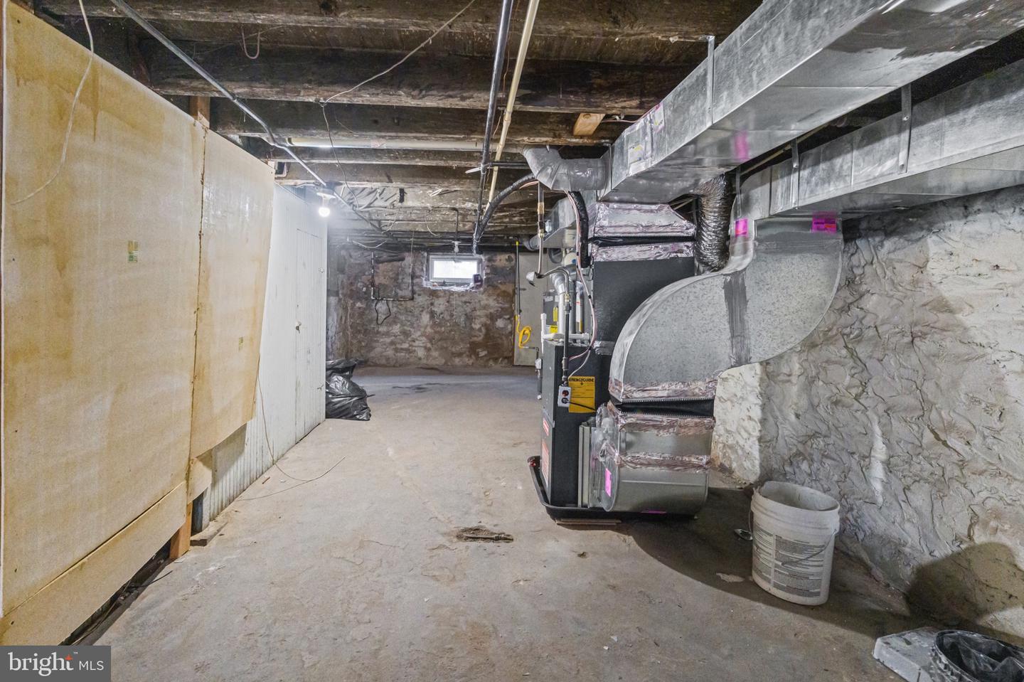 2022 Cliftwood Ave Property Photo 21