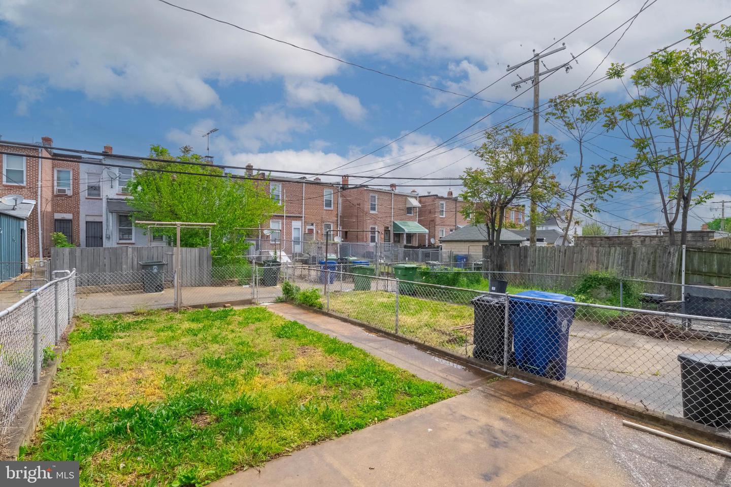 2850 Mayfield Ave Property Photo 44