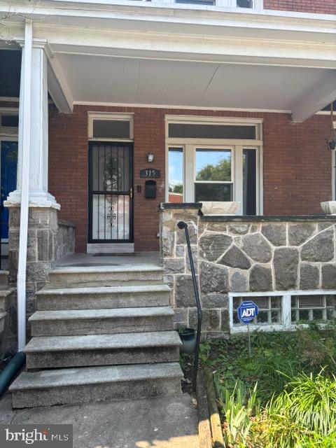 315 E 29TH ST Property Photo 1